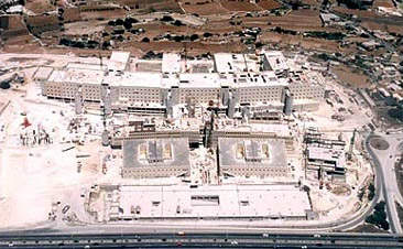 Reflectie briefpapier Lotsbestemming Mater Dei Hospital - Hospital Development Project, Malta - Hospital  Management