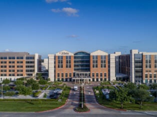 Top ten largest hospitals in Texas by bed size in 2021