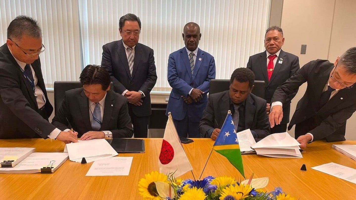 Solomon Islands signs contract for Kiluúfi Hospital refurbishment  